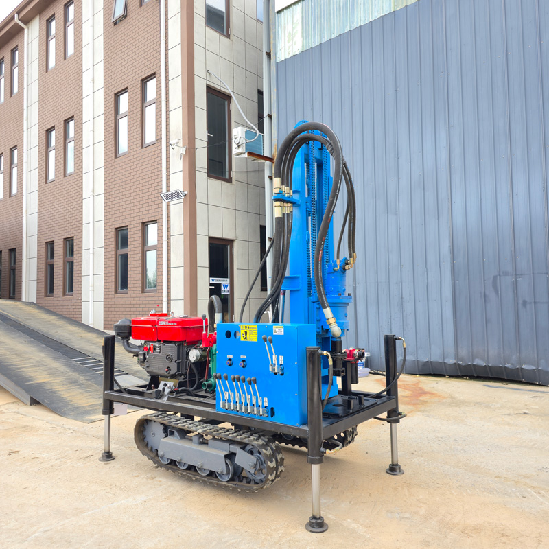 WR180E المظهر الخارجي لحفارة آبار مياه مجنزرة مدمجة